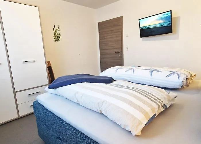 2 Quint * Altenkirchen (Mecklenburg-Vorpommern)